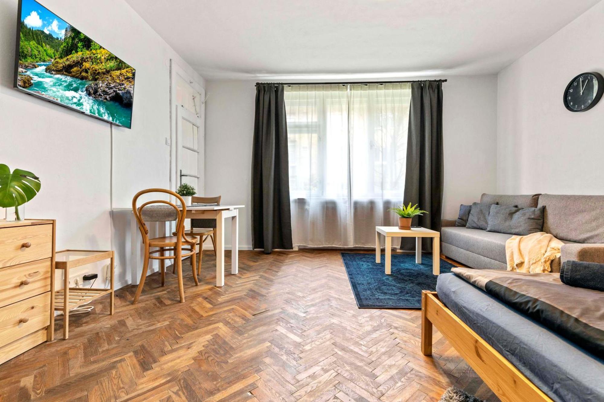 Cosy Studio 10 Min Center Братислава Екстериор снимка